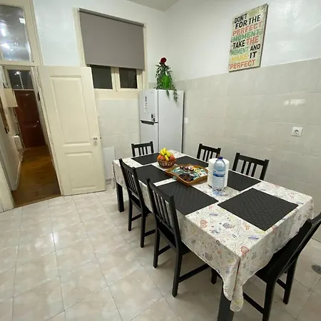 Apartman Spacious Near Historic Centre 60 Sqm With Wi Fi *