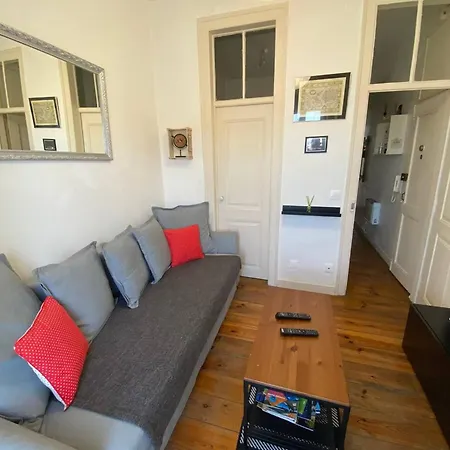 Appartement Spacious Near Historic Centre 60 Sqm With Wi Fi *
