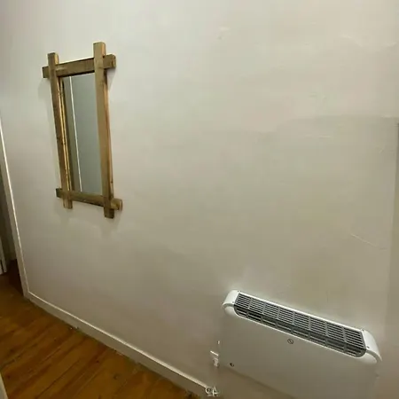 Appartement Spacious Near Historic Centre 60 Sqm With Wi Fi *